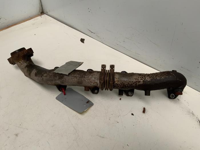 Gebrauchte Abgaskrümmer Mercedes S (W126) 500 SE,SEL Preis € 100,00 Margenregelung angeboten von Autodemontage van der Iest