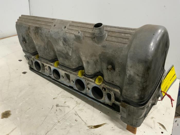 Usagé Culasse Mercedes S (W126) 500 SE,SEL Prix € 149,99 Règlement à la marge proposé par Autodemontage van der Iest
