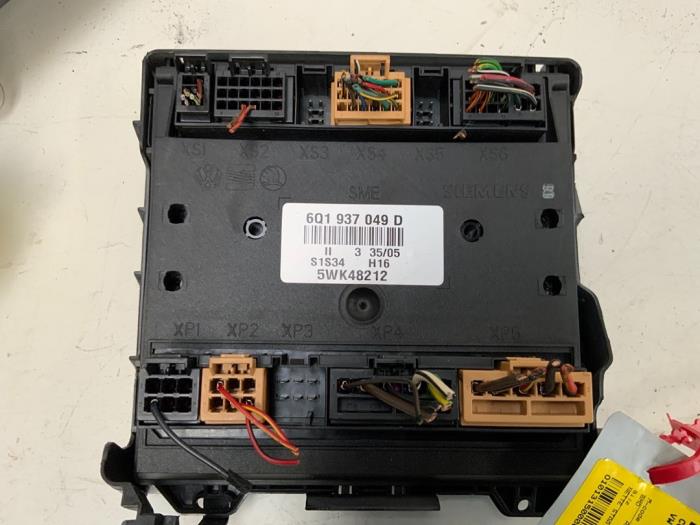 Used Body control computer Volkswagen Fox (5Z) 1.2 Price € 35,00 Margin scheme offered by Autodemontage van der Iest