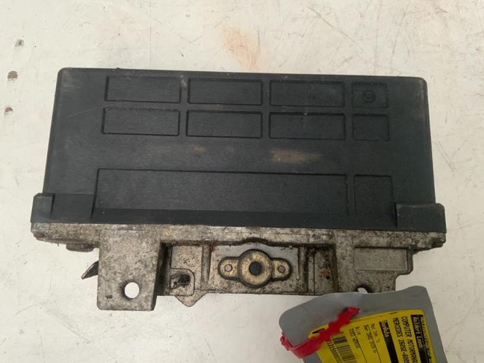Used Engine management computer Mercedes S (W126) 300 SE,SEL Price € 30,00 Margin scheme offered by Autodemontage van der Iest