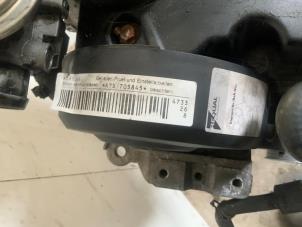 Motor van een Volkswagen Golf IV Variant (1J5) 1.9 TDI 100 2004