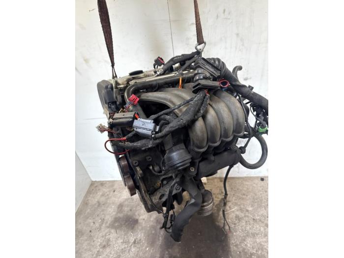 Motor van een Audi A4 (B6) 2.0 20V 2001