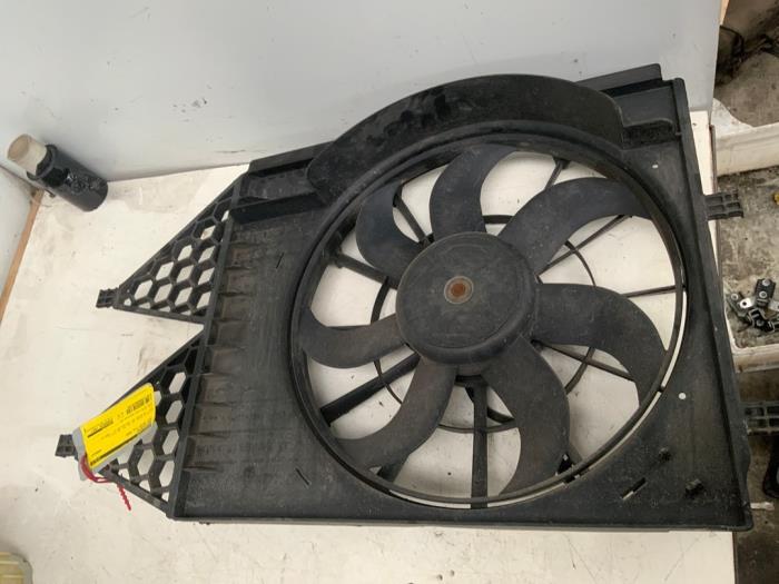Gebrauchte Kühlerventilator Seat Ibiza IV (6J5) 1.4 16V Preis € 35,00 Margenregelung angeboten von Autodemontage van der Iest