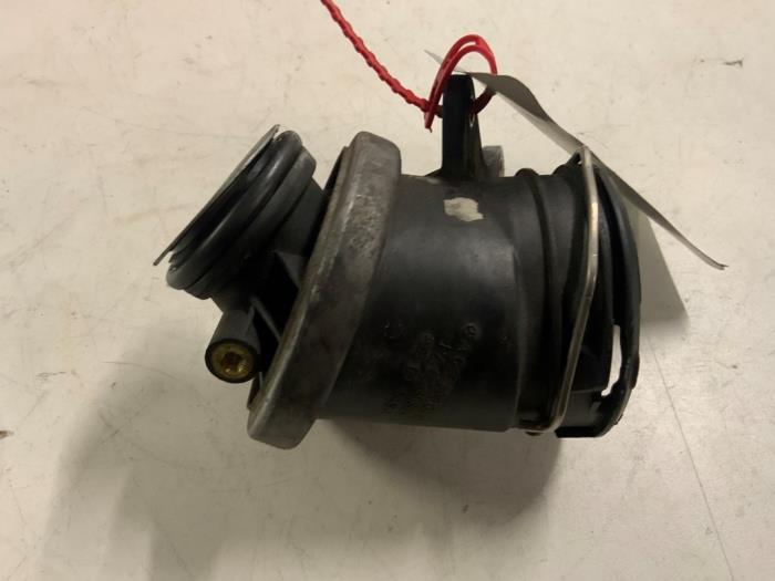 Gebrauchte Intercooler Rohr Volkswagen Transporter T5 2.5 TDi PF Preis € 50,00 Margenregelung angeboten von Autodemontage van der Iest
