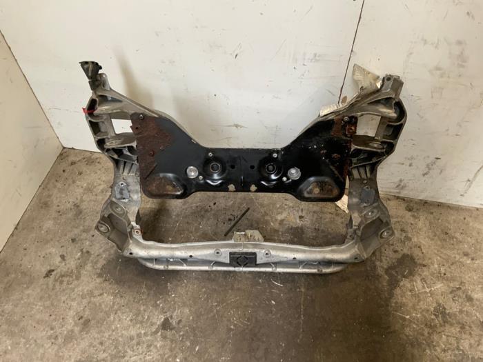 Used Subframe Mercedes C Combi (S203) 2.2 C-220 CDI 16V Price € 74,99 Margin scheme offered by Autodemontage van der Iest