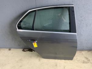 Usagé Portière 4portes arrière droite Volkswagen Jetta III (1K2) 1.6 FSI 16V Prix € 50,00 Règlement à la marge proposé par Autodemontage van der Iest