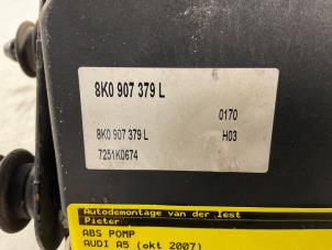 ABS Pumpe van een Audi A5 (8T3) 3.0 TDI V6 24V Quattro 2007