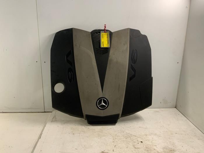 Used Engine cover Mercedes E (W212) E-350 CDI V6 24V BlueEfficiency Price € 30,00 Margin scheme offered by Autodemontage van der Iest