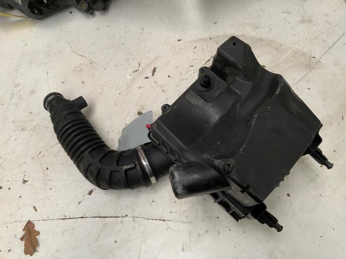 Begagnade Luftfilterhus Opel Corsa D 1.3 CDTi 16V ecoFLEX Pris € 28,50 Marginaltabell erbjuds av Autodemontage van der Iest