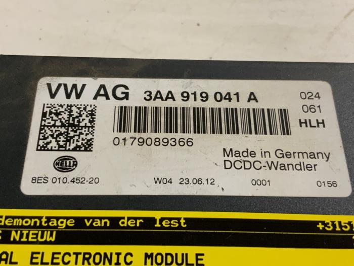 Central electronic Modul van een Volkswagen Polo V (6R) 1.2 TDI 12V BlueMotion 2012