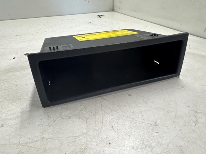 Begagnade Handskfack Peugeot Boxer (U9) 2.2 Blue HDi 140 Pris € 24,99 Marginaltabell erbjuds av Autodemontage van der Iest