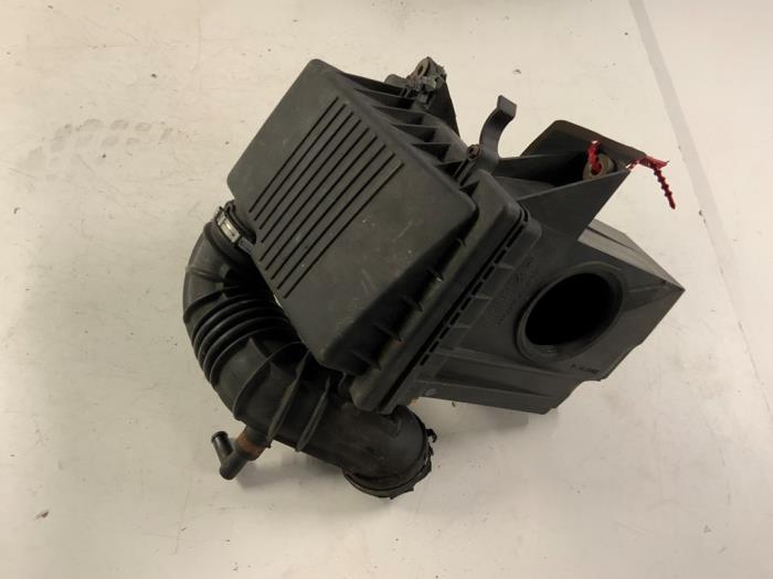 Begagnade Luftfilterhus BMW Mini (R50/53) 1.6 16V Cooper Pris € 15,00 Marginaltabell erbjuds av Autodemontage van der Iest