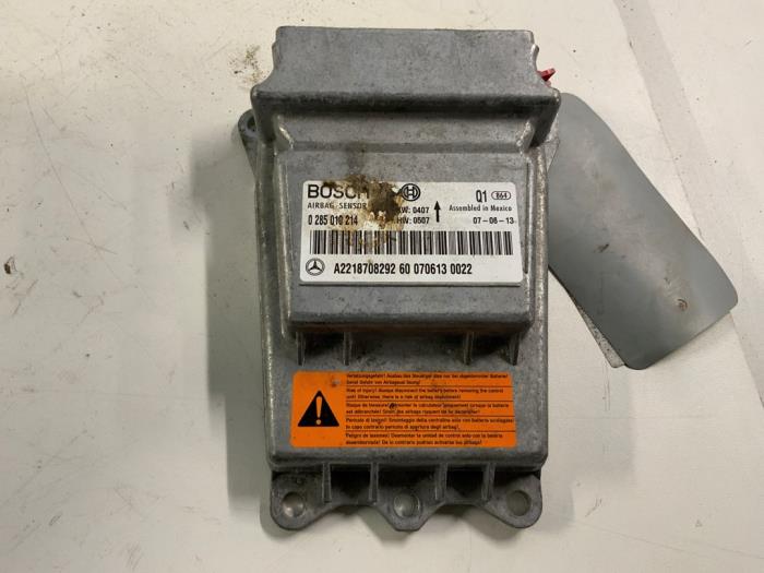 Begagnade Airbagmodul Mercedes S (W221) 4.7 S-450 32V 4-Matic Pris € 40,00 Marginaltabell erbjuds av Autodemontage van der Iest