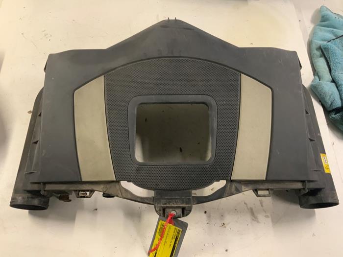 Begagnade Luftfilterhus Mercedes S (W221) 4.7 S-450 32V 4-Matic Pris € 39,99 Marginaltabell erbjuds av Autodemontage van der Iest