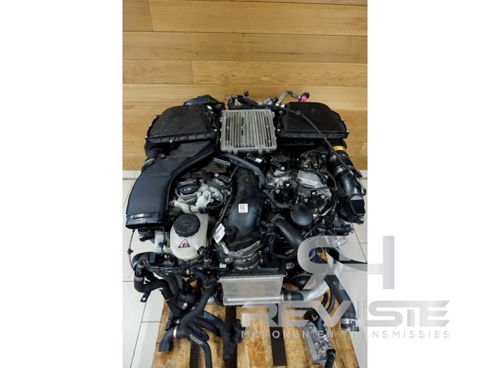 Engine from a Mercedes-Benz C Estate (S205) C-450 AMG Sport 3.0 V6 24V Turbo 4-Matic 2018
