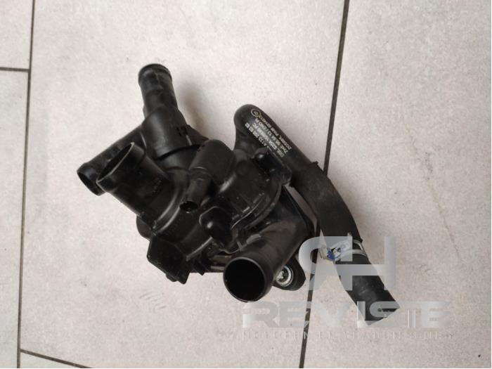 Thermostat housing Mercedes CLA Shooting Brake 2.0 AMG CLA45 Turbo 16V