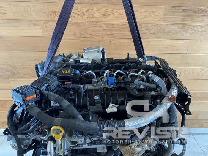 Engine from a Jaguar F-Pace 2.0 D 180 16V 2018