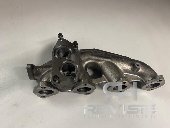 Exhaust manifold from a BMW 4 serie (F33) 425d 2.0 Turbo 16V 2020