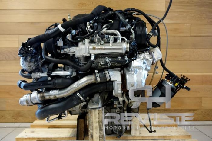 Engine from a Land Rover Range Rover Sport (LW) 3.0 TDV6 2016