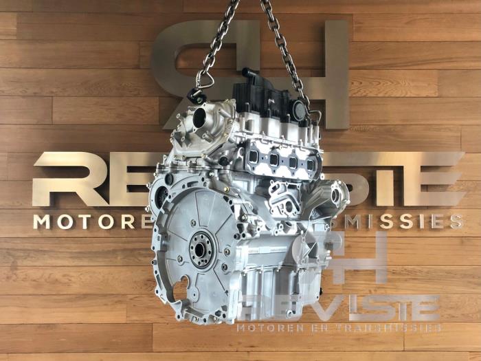 Engine from a Land Rover Range Rover Evoque (LVJ/LVS) 2.0 D 180 16V 2018