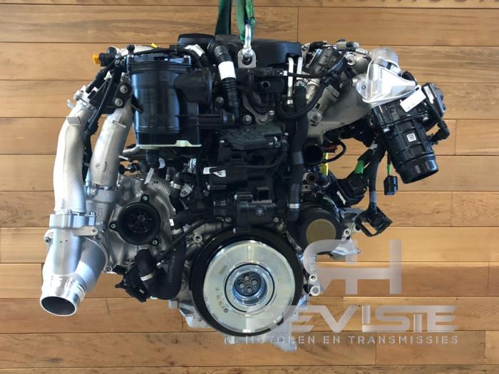 Engine from a BMW X6 (G06) xDrive 40d Mild Hybrid 3.0 24V 2021