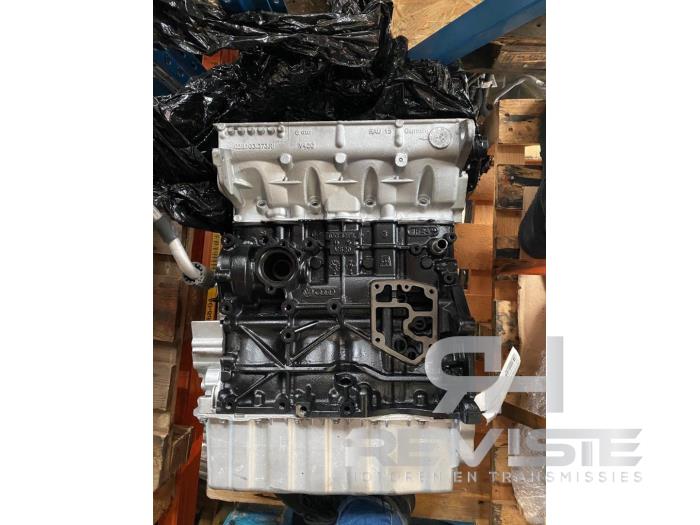 Motor from a Volkswagen Touran (1T1/T2) 2.0 TDI DPF 2009