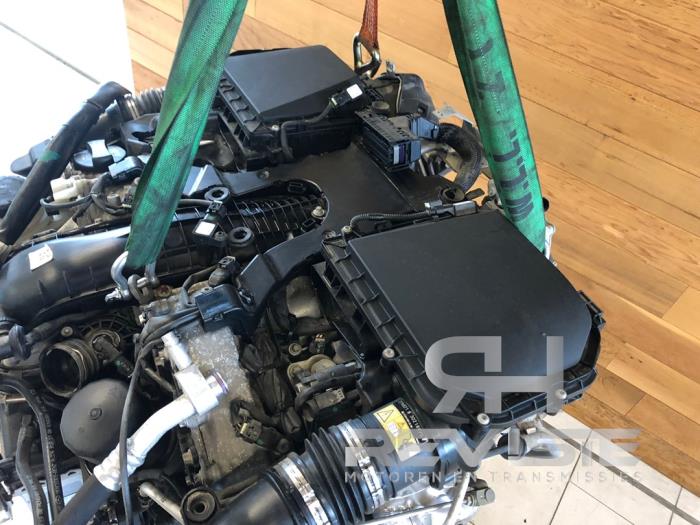 Motor van een Mercedes-Benz GLE (W166) 43 AMG 3.0 V6 24V Turbo 4-Matic 2018