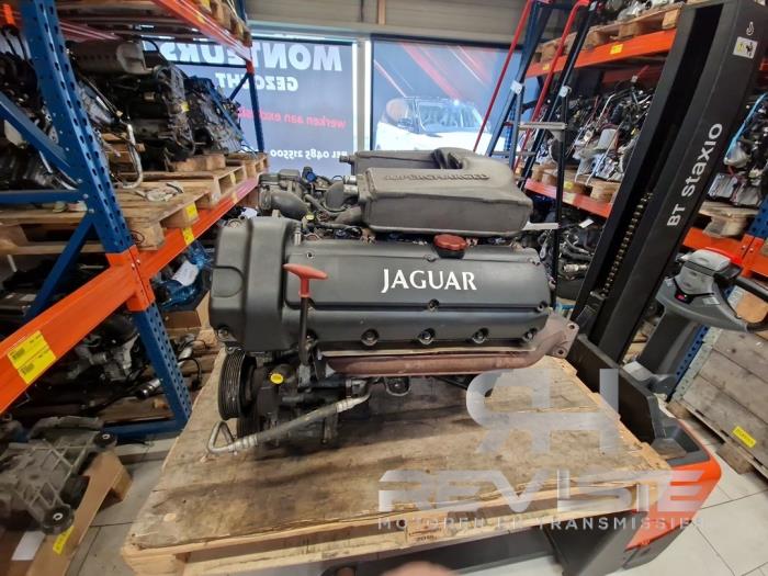 Używane Silnik Jaguar XKR Cena € 1.815,00 Z VAT oferowane przez RH Motoren Transmissie Revisie BV