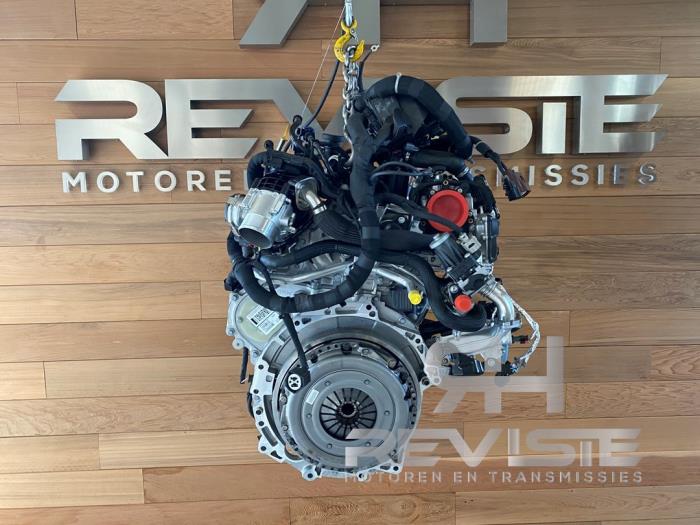 Engine from a Land Rover Range Rover Evoque (LVJ/LVS) 2.0 D 150 16V 2020