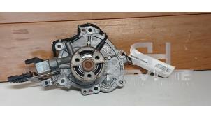 Used Water pump Jaguar XE 2.0 D E-Performance 16V Price on request offered by RH Revisie