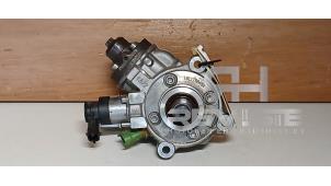Used High pressure pump Landrover Range Rover Evoque (LVJ/LVS) 2.0 D 150 16V 5-drs. Price on request offered by RH Revisie