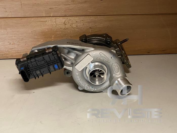 Turbo from a Land Rover Range Rover Sport (LW) 3.0 TDV6 2019