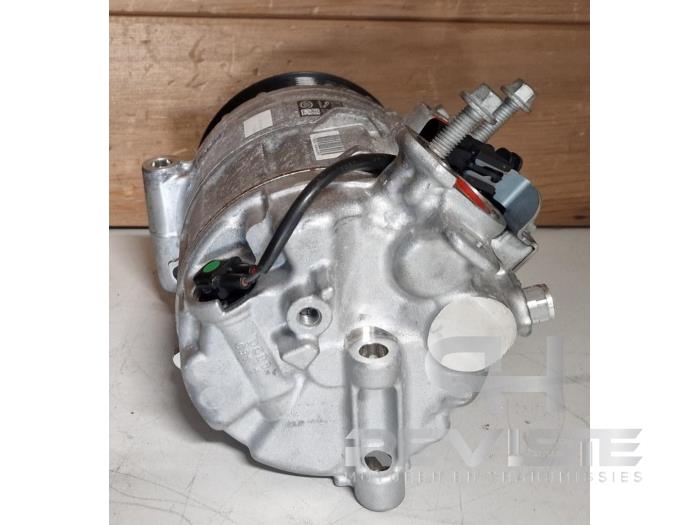 Pompa klimatyzacji z Land Rover Range Rover Sport (LW) 3.0 V6 P400 2023
