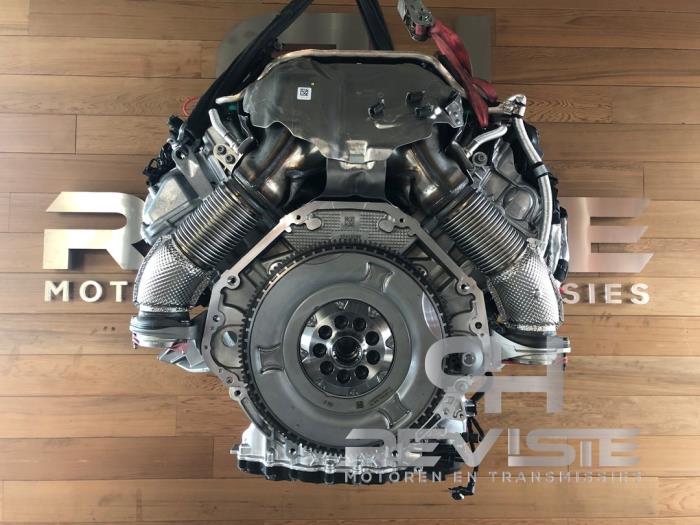 Engine from a Land Rover Range Rover Sport (L1) 4.4 P635 V8 Twin Turbo 2024