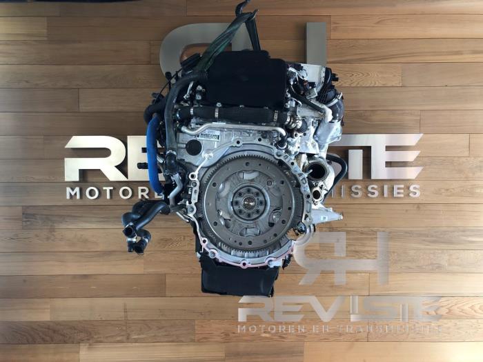 Velar Engine Layout Engine Landrover Velar - DT306 - RH Revisie | ProxyParts.com