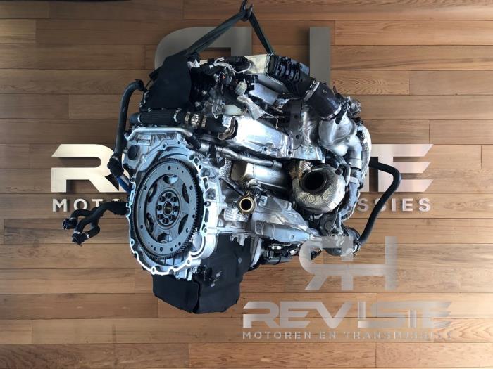 Velar Engine Layout Engine Landrover Velar - DT306 - RH Revisie | ProxyParts.com