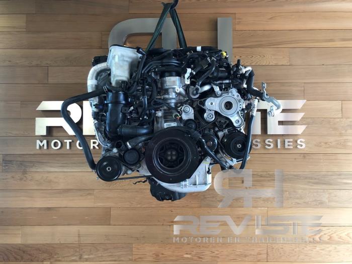 Used Engine Landrover Discovery V (LR) 3.0 D300 MHEV Price € 10.829,50 Inclusive VAT offered by RH Motoren Transmissie Revisie BV
