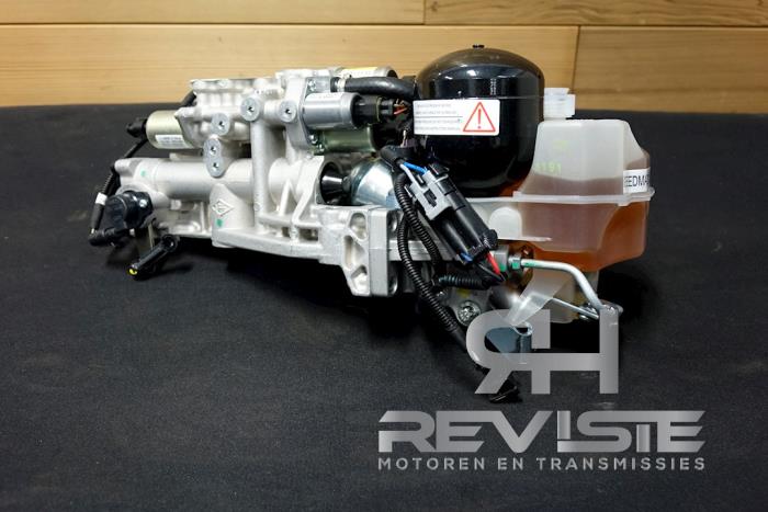 Neuf Robot commutation Opel Vivaro A Combi Prix € 3.569,50 Prix TTC proposé par RH Motoren Transmissie Revisie BV