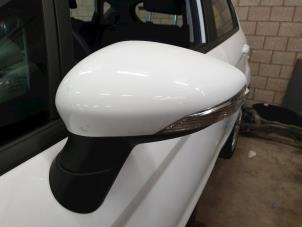 Used Wing mirror, left Ford Fiesta 6 (JA8) 1.0 Ti-VCT 12V 65 Price € 100,00 Margin scheme offered by Express Autodemontage