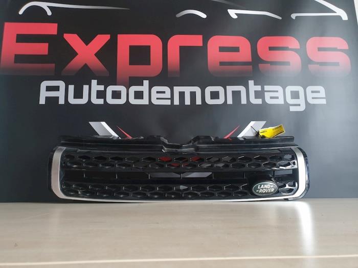 Begagnade Grill Landrover Range Rover Evoque (LVJ/LVS) 2.0 D 150 16V Pris € 175,00 Marginaltabell erbjuds av Express Autodemontage