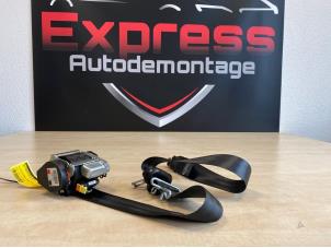 Used Front seatbelt, left Ford Focus 3 Wagon 1.0 Ti-VCT EcoBoost 12V 100 Price € 124,00 Margin scheme offered by Express Autodemontage