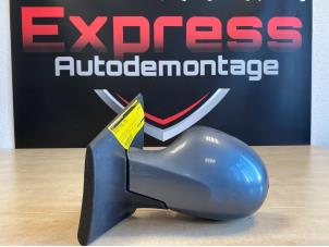 Used Wing mirror, left Renault Twingo Price € 20,00 Margin scheme offered by Express Autodemontage
