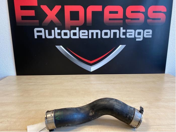 Gebrauchte Intercooler Rohr BMW 1 serie (F20) 116d 1.5 12V TwinPower Preis € 25,00 Margenregelung angeboten von Express Autodemontage