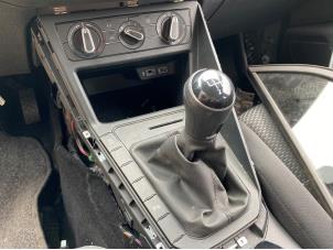 Begagnade Växellåda Volkswagen Polo VI (AW1) 1.0 MPi 12V Pris € 395,00 Marginaltabell erbjuds av Express Autodemontage