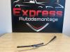 Front wiper arm from a Volkswagen T-Cross 1.0 TSI 115 12V 2020