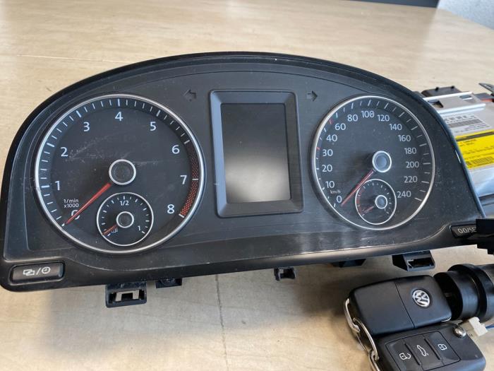 Cerradura de contacto y ordenador de un Volkswagen Caddy IV 1.4 TGI BlueMotion 2018