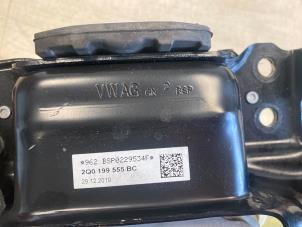 Engine mount from a Volkswagen Golf VII (AUA) 2.0 TDI 150 16V 2019
