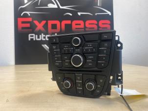 Usados Unidad de control multimedia Opel Meriva 1.4 Turbo 16V ecoFLEX Precio € 75,00 Norma de margen ofrecido por Express Autodemontage