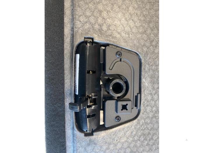 Tapizado de maletero de un Mercedes-Benz A (177.0) 1.5 A-180d 2019