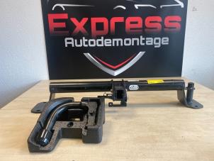 Used Towbar BMW 1 serie (F40) 118i 1.5 TwinPower 12V Price € 363,00 Inclusive VAT offered by Express Autodemontage